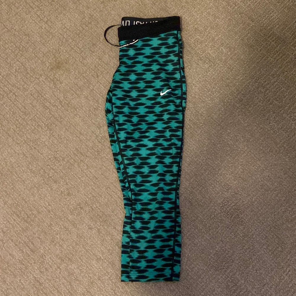 Nike Crop Running Pant